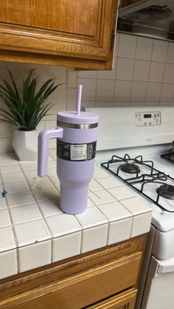 2 good cups (used)
