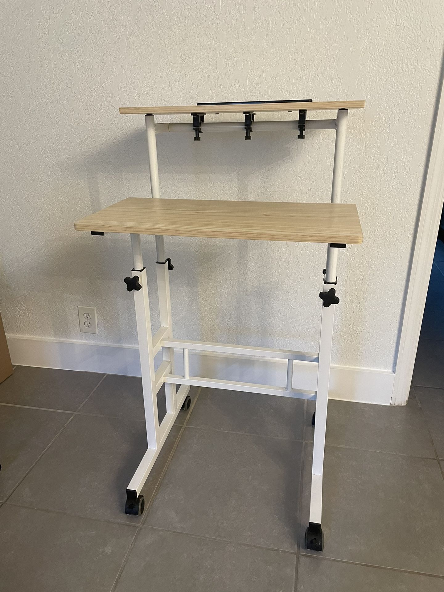 Mobile Standing Desk