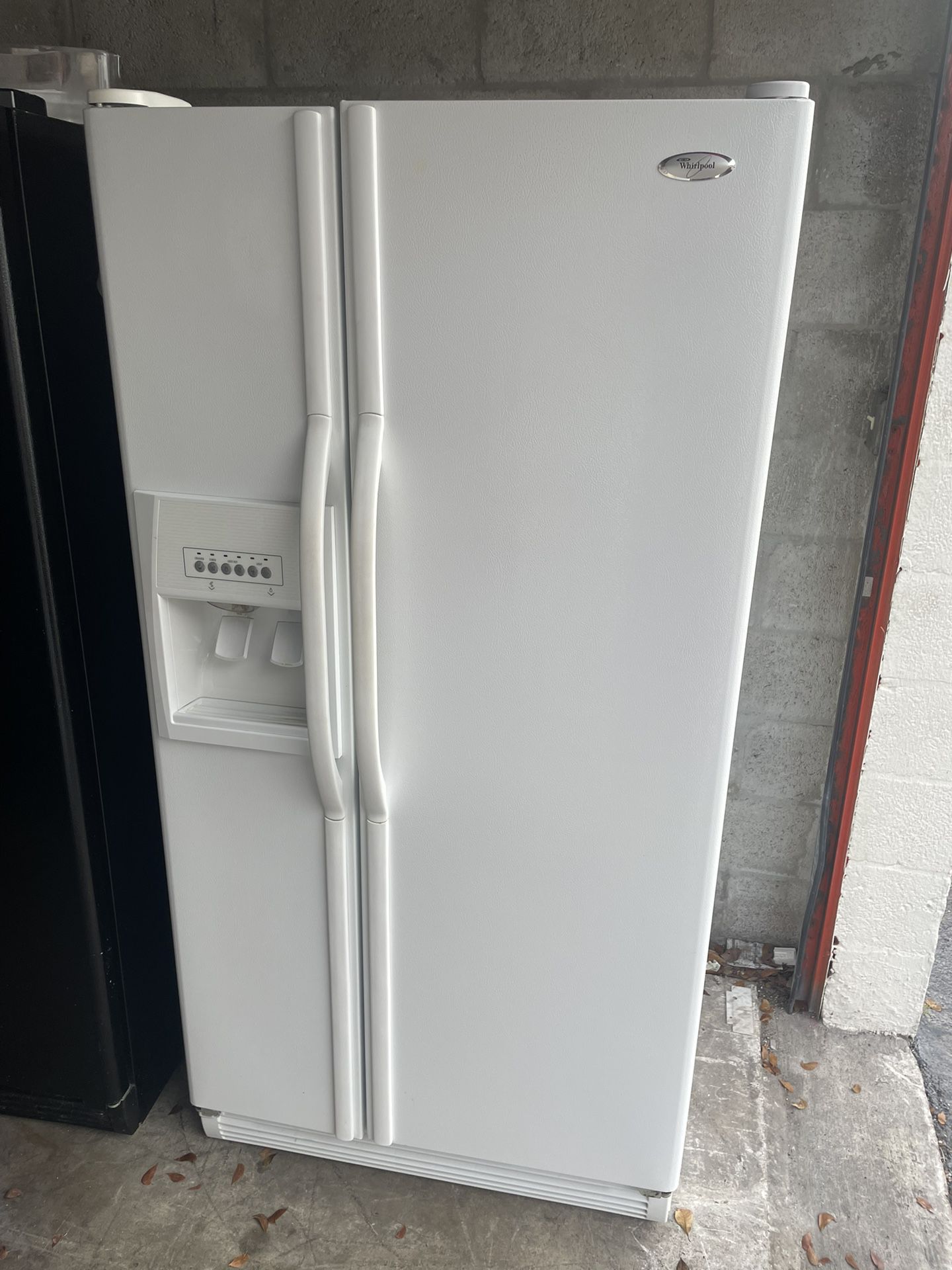 Refrigerator 33by65