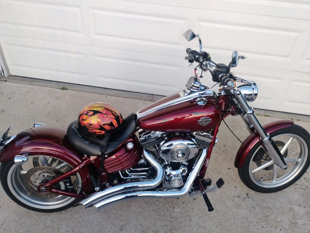 2009 Harley-Davidson Rocker c rare