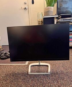 1080p monitor 23.8" - Phillips