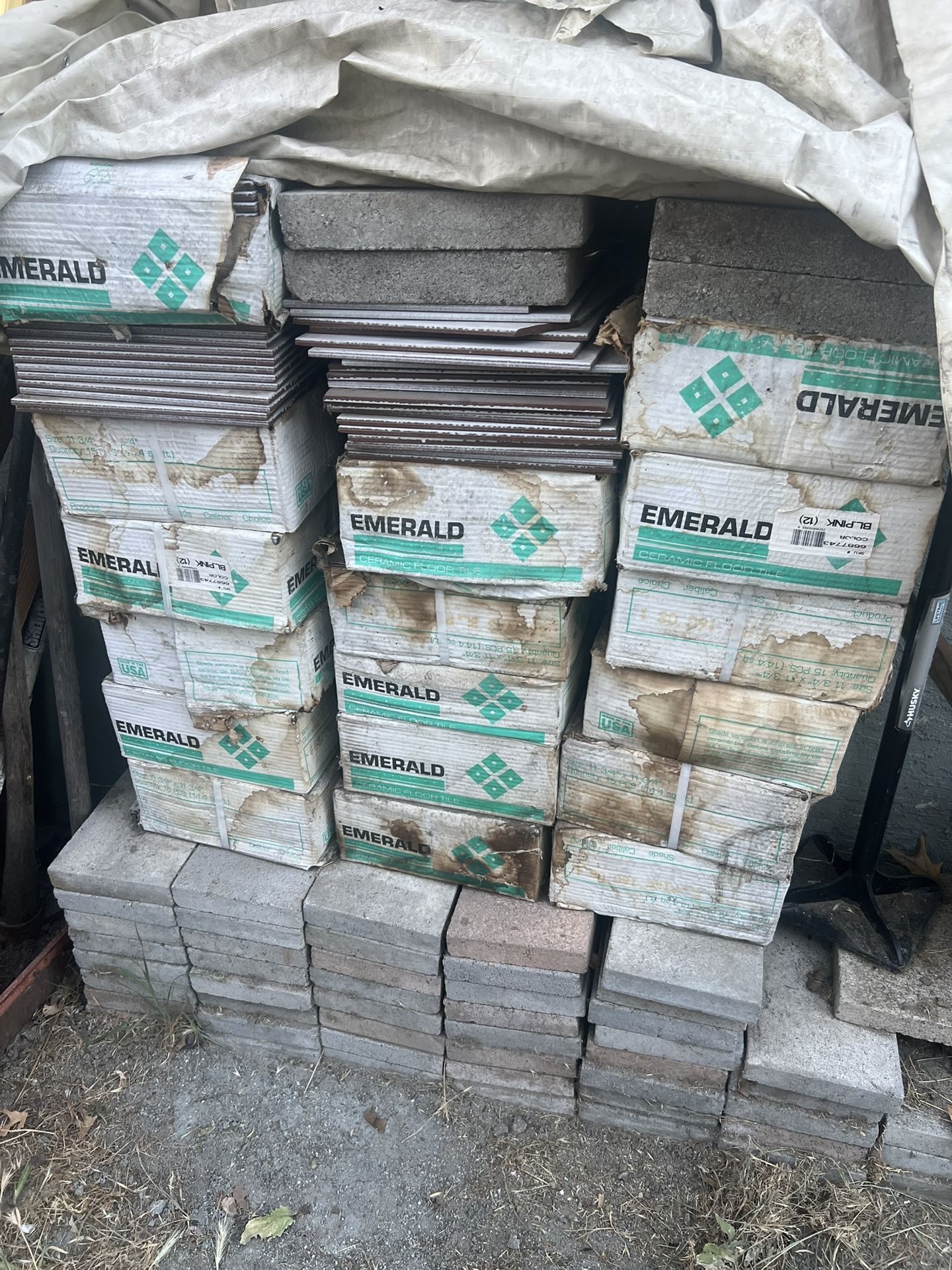 Emerald 18 new boxes of tiles