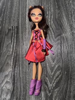 Monster High Clawdeen Wolf Scarily Ever After Doll