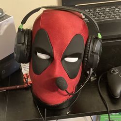 Talkin  Deadpool Head