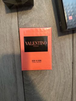 Valentino woman perfume
