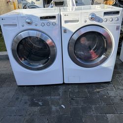LG Gas Washer and Dryer Set