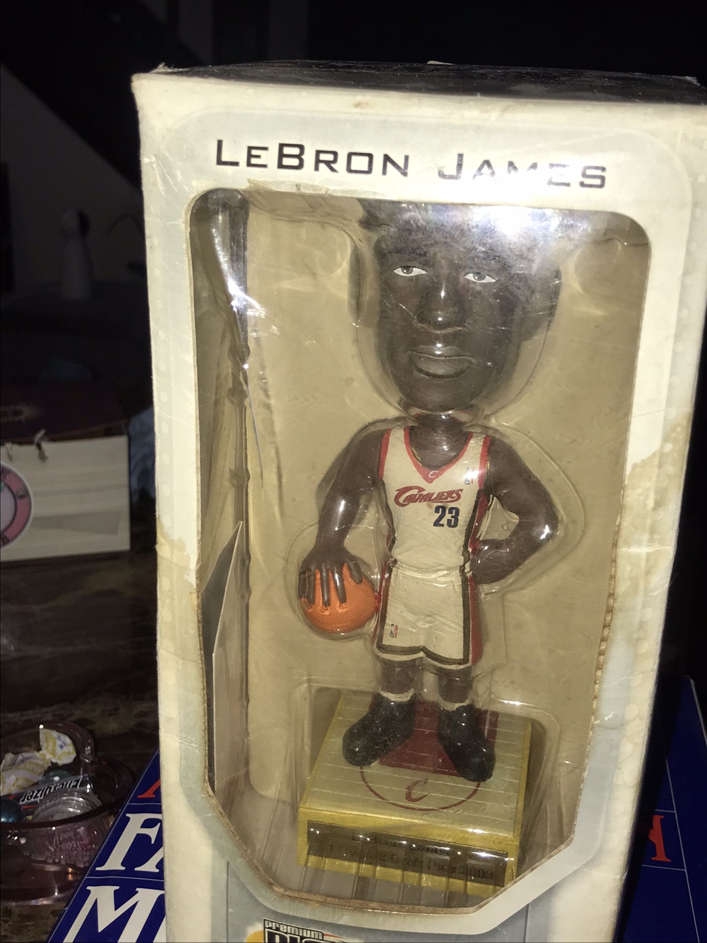 Lebron James Rookie Bobble Head And Card