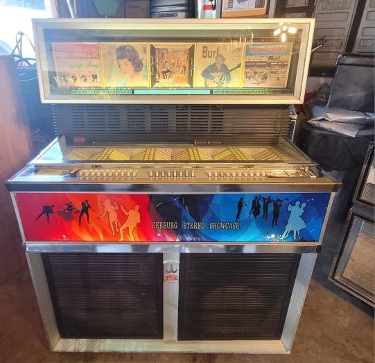 Seeburg Stereo Showcase Jukebox