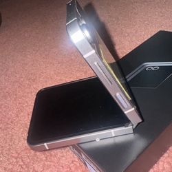 Galaxy ZFlip6 256gb