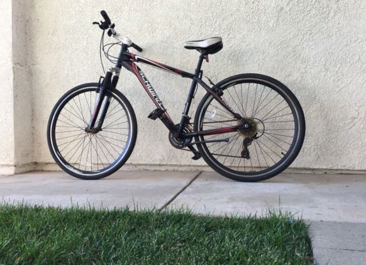 SCHWINN OR2 700C Men's Hybrid Bicycle