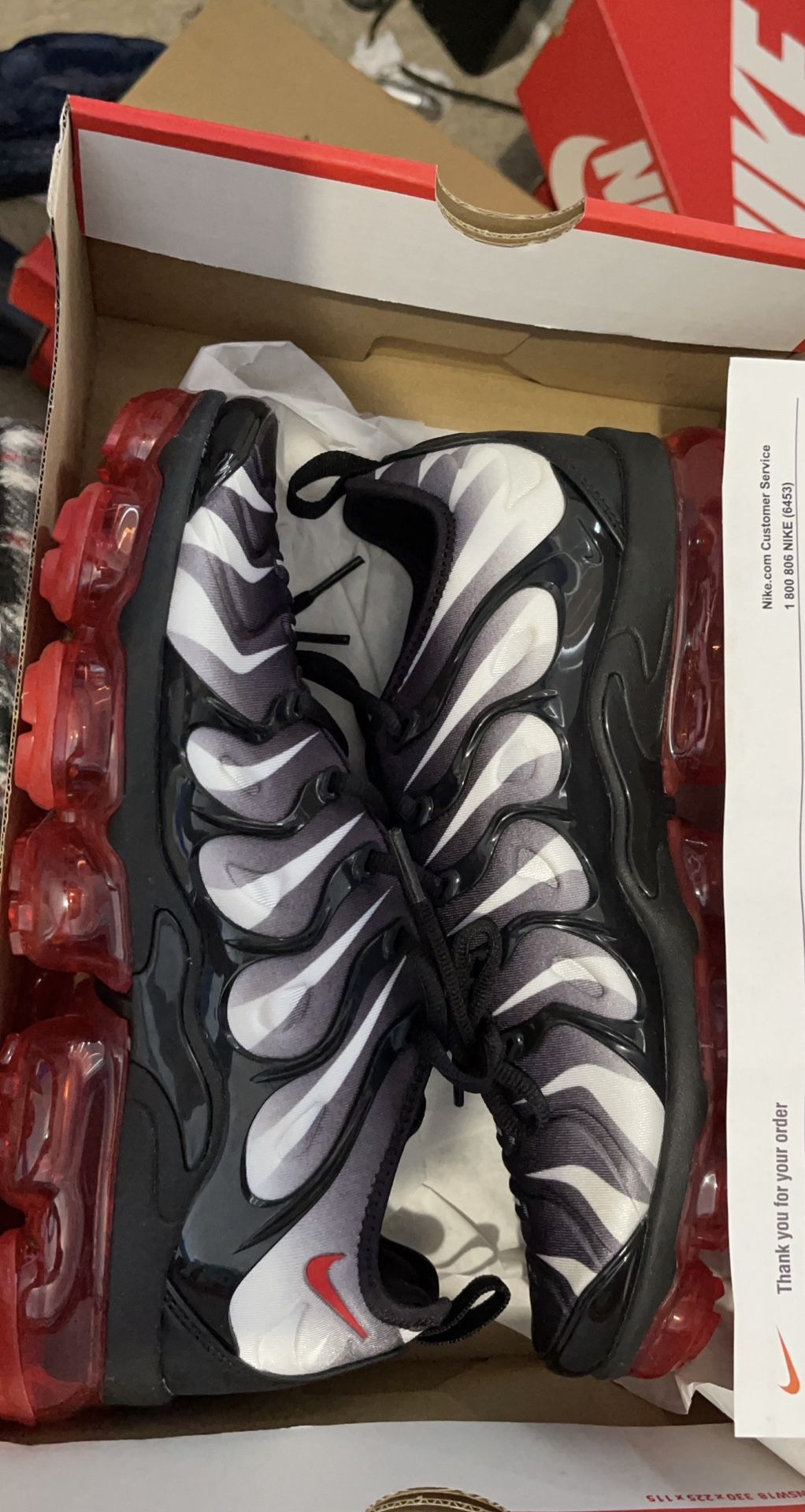 Nike Vapormax Plus “Black Red Shark Tooth”