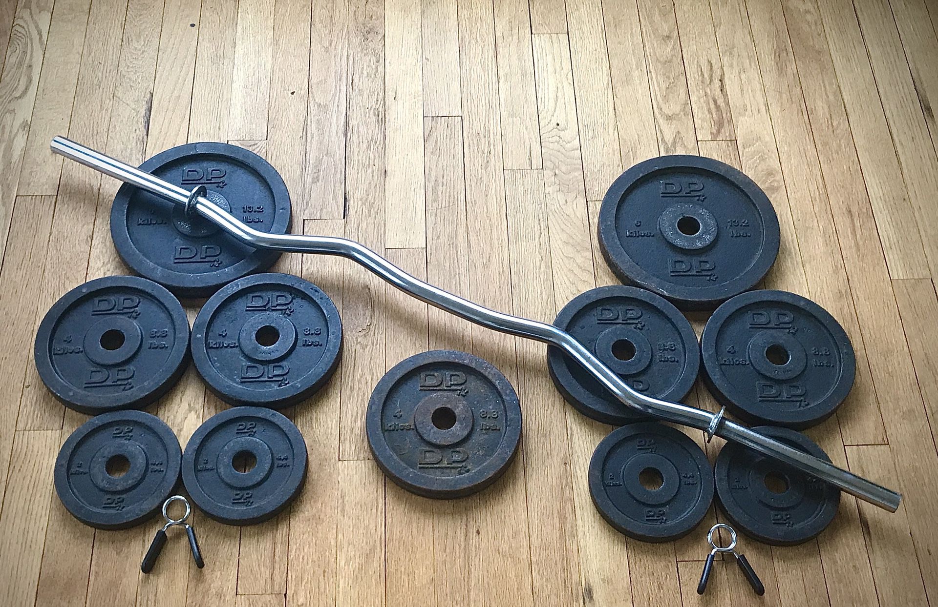 Standard Curling Bar Rare ‘DP’ Weight Lifting Set of Total 40kg / 88lb plates w/ clips
