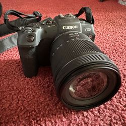 Canon EOS RP Camera + 24-105mm Lens