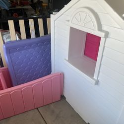 Twin Size House Bed