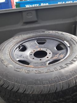 275 70 18/ 8lug f250