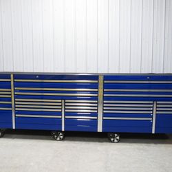 SNAP ON TOOL BOX