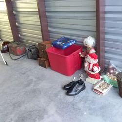Storage unit items.. see pics