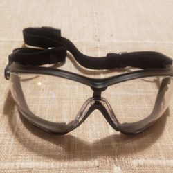 Pyramex V2G Safety Glasses