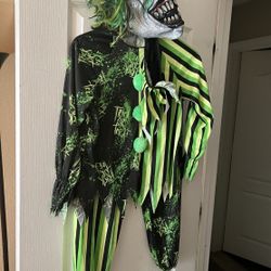 Halloween Custom. Spirit Halloween. Kids glow in the dark size L