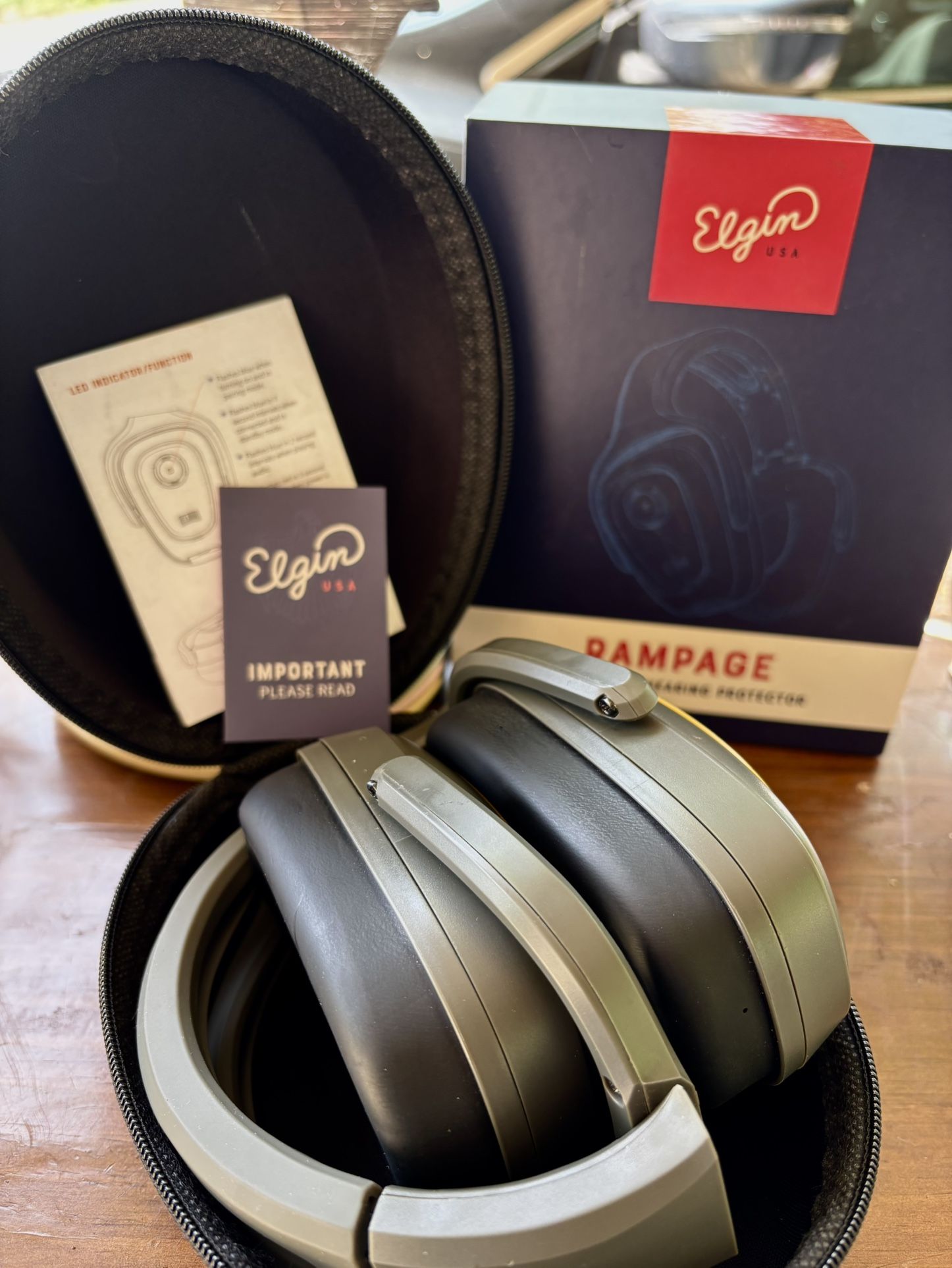 Elgin Headphones