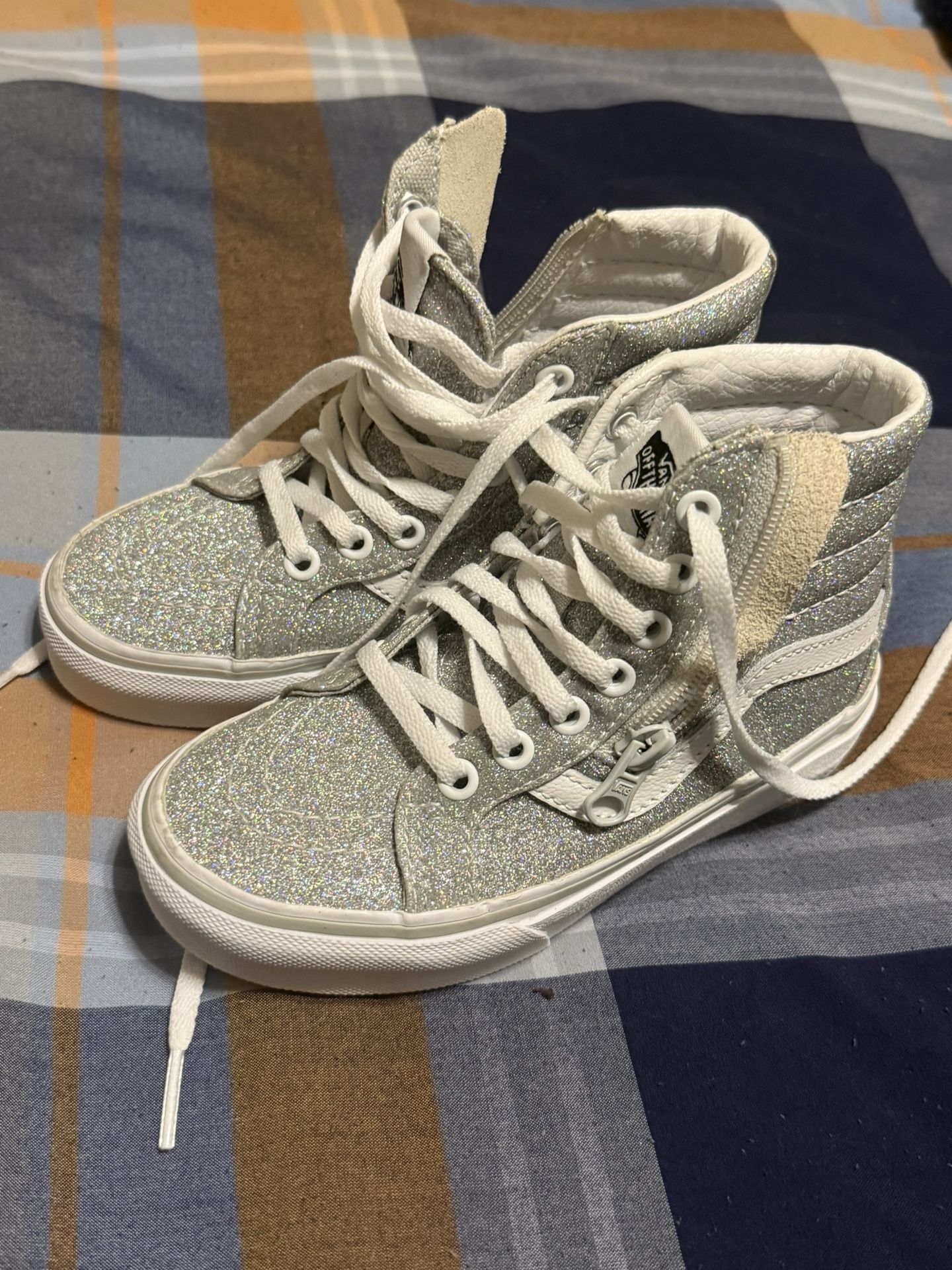 Vans Kids Sk8-Hi Zip – Glitter Gunmetal Gray (Style Code: 1751505)