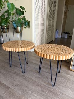 Wooden Nesting Table (2 tables)