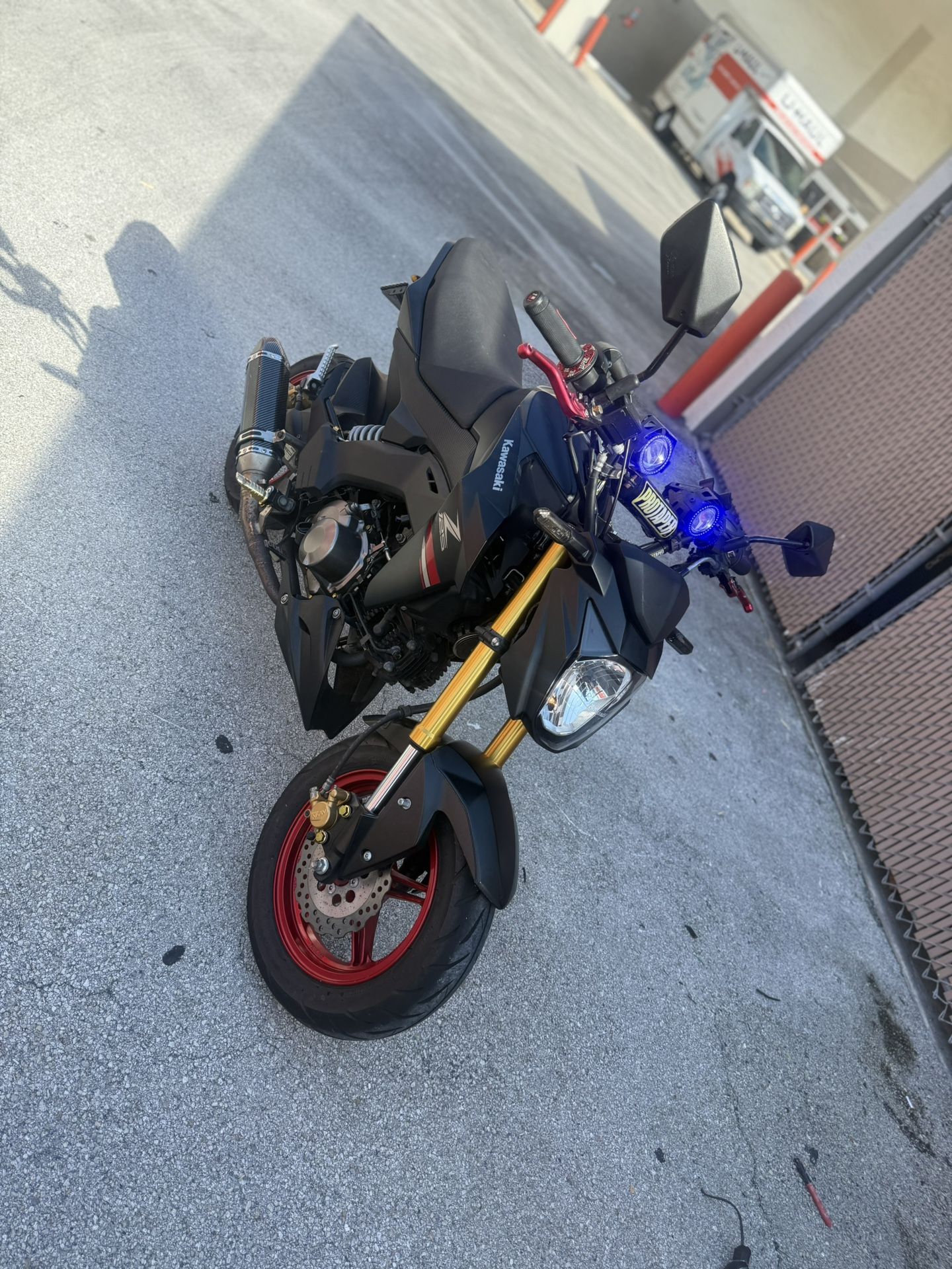 2021 Kawasaki Z125 pro