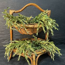 Vintage 1960s 2 tier basket