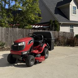 Craftsman Riding Tractor 21hp  Briggs&Stratton 3 Bin Bagger System 