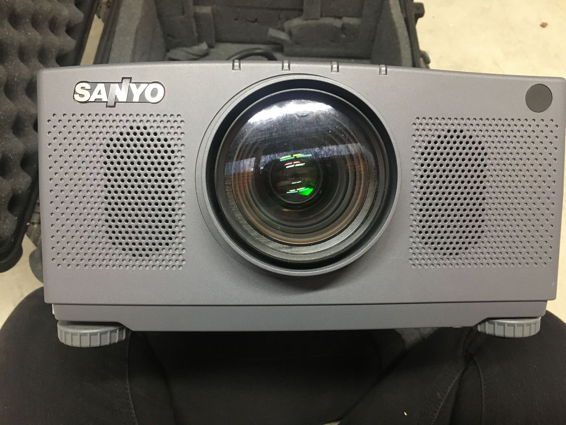 Sanyo Pro XtraX multimedia projector for Sale in San Diego, CA OfferUp
