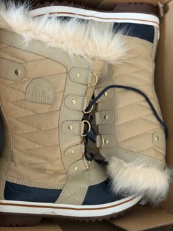 Winter boots