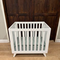 Otto 3-1 Convertible Mini Crib 