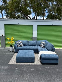 Sectional Couch Sofa Ottoman - Blue Suede - Delivery Available 🛻