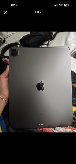 iPad Pro 12.9in 256gb 5th generation WIFI ONLY