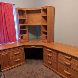 Wood Computer Desk With Hutch