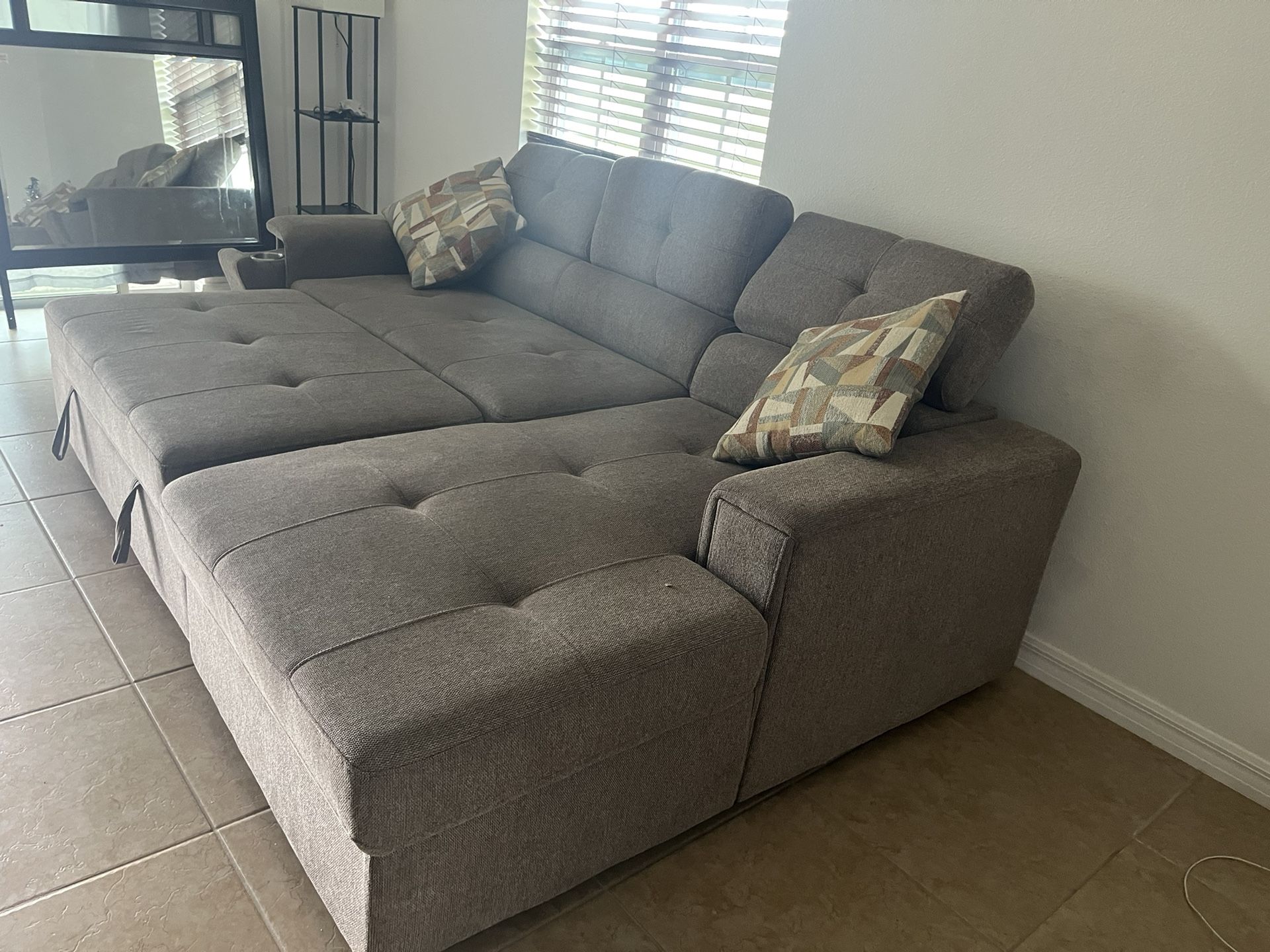 Rooms To Go Coleford Sectional Couch