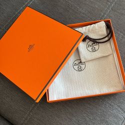 Gift Box With 2  Bags
