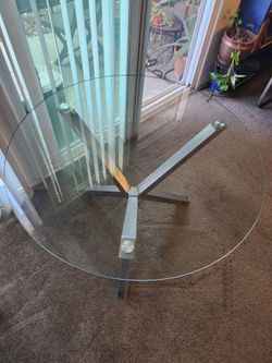 Round Glass Top Dining Table with Metal Base