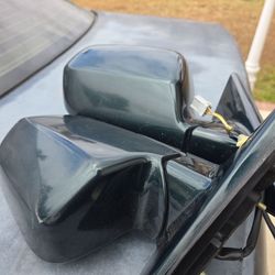 Driver and passenger side Mirrors