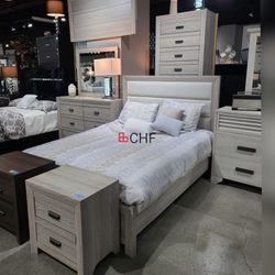 4 Pc Queen / Eastern King Size Bedroom Set ( Included bed frame , dresser ,mirror ,nightstand )