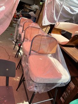 White rattan bar stool