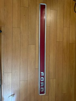 tailgate finish panel reflector for a 1987–1991 Ford F-Series truck (F-150, F-250, F-350) or Bronco.