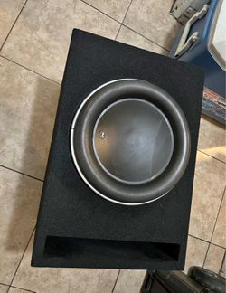 12w7 JL audio with Brand New Ported case