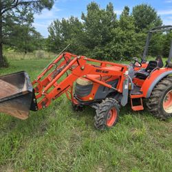 Kioti DK45S 4x4 Tractor w/ KL451 Loader, Quick Attach, Aux Hydraulics & New Foam-Filled Tires