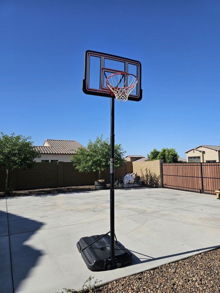 Portable Basketball Hoop