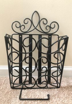 Magazine holder