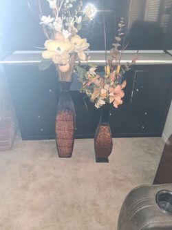 Flower vases