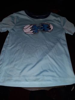 Underarmer shirt size 4t