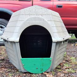 Dogloo for medium-size dog