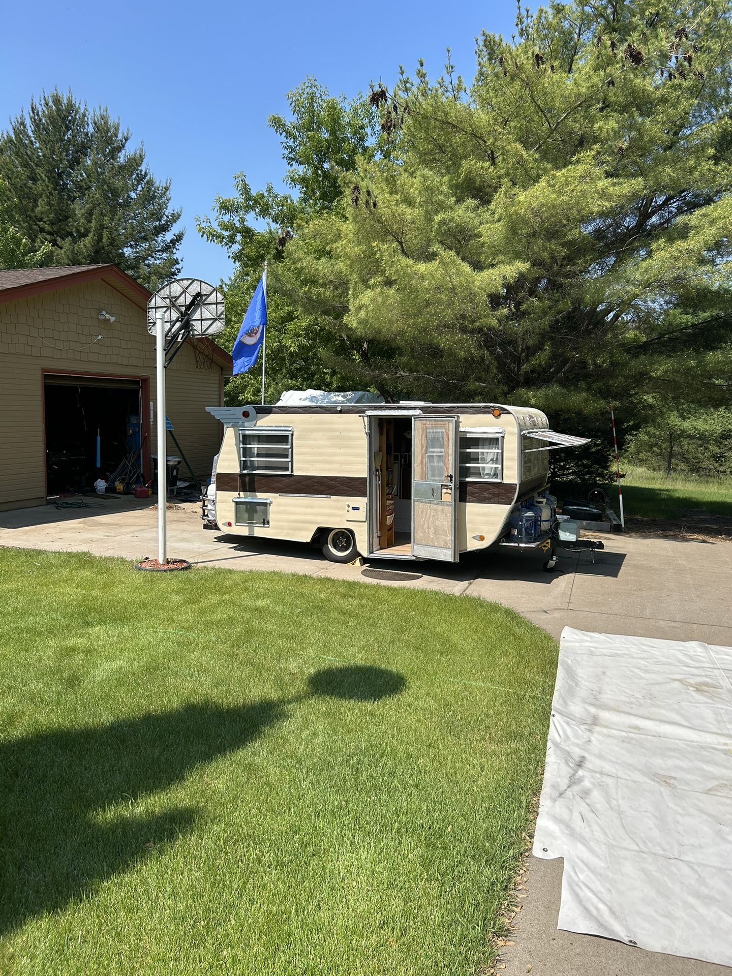 1969 American Traveler 13’ Camper